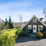 Feriehus Cosy In Scenic Surroundings Near